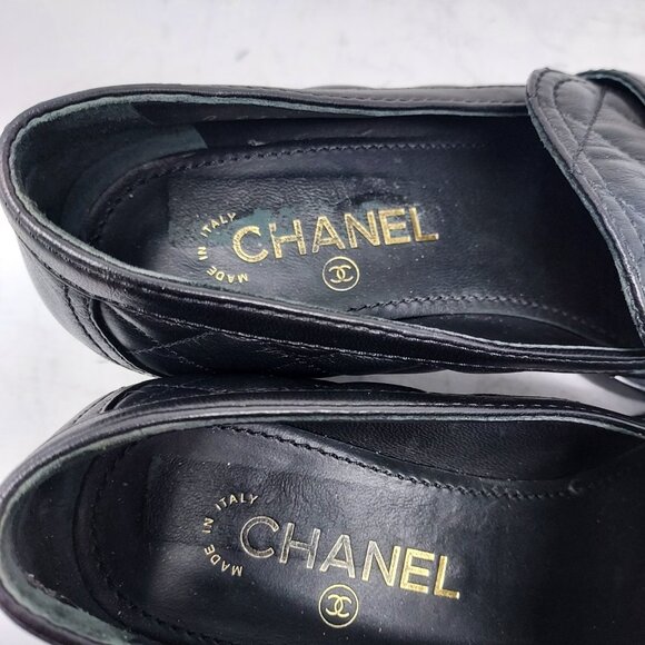 CHANEL Heart Interlocking CC Quilted Black Leather Block Heel Shoe - Picture 11 of 15